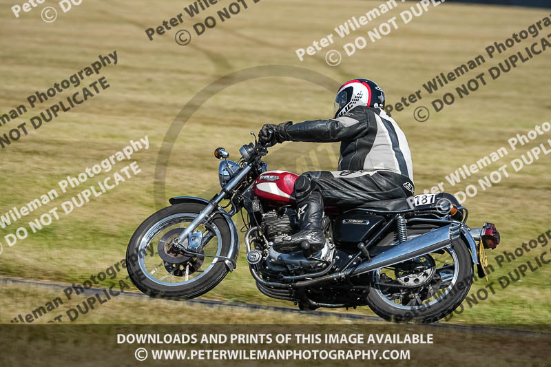 cadwell park;cadwell park photographs;cadwell trackday photographs;enduro digital images;event digital images;eventdigitalimages;peter wileman photography;racing digital images;trackday digital images;trackday photos